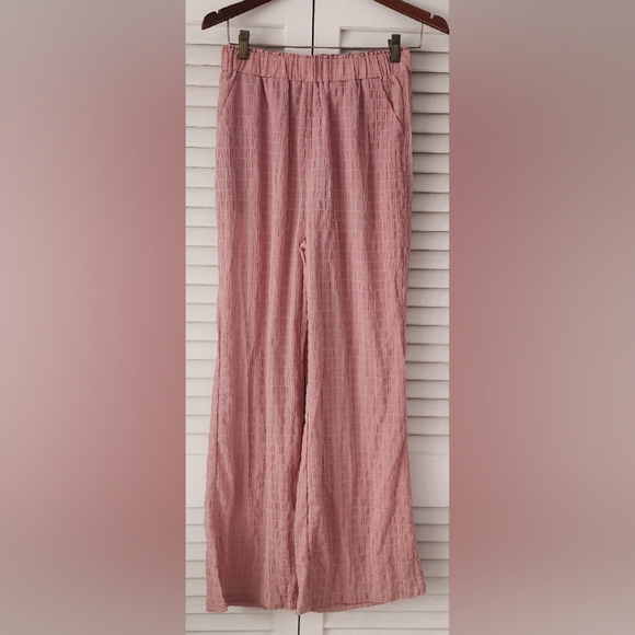 Women’s Summer Pink  Pants And Crop Top Set Small Ruffles High Rise Pants F40 - Picture 10 of 11